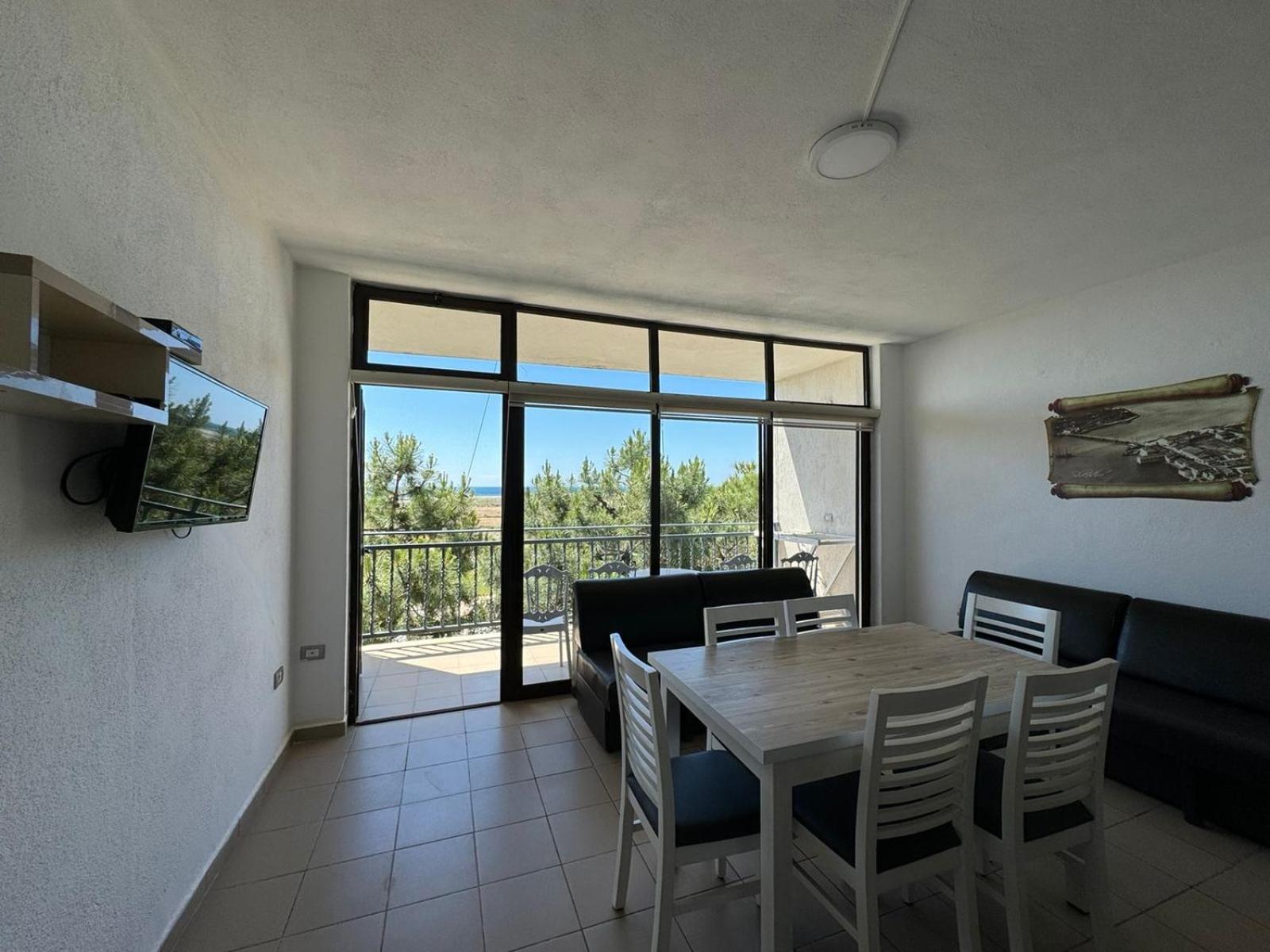 Flat Ergli Velipojë Exterior foto